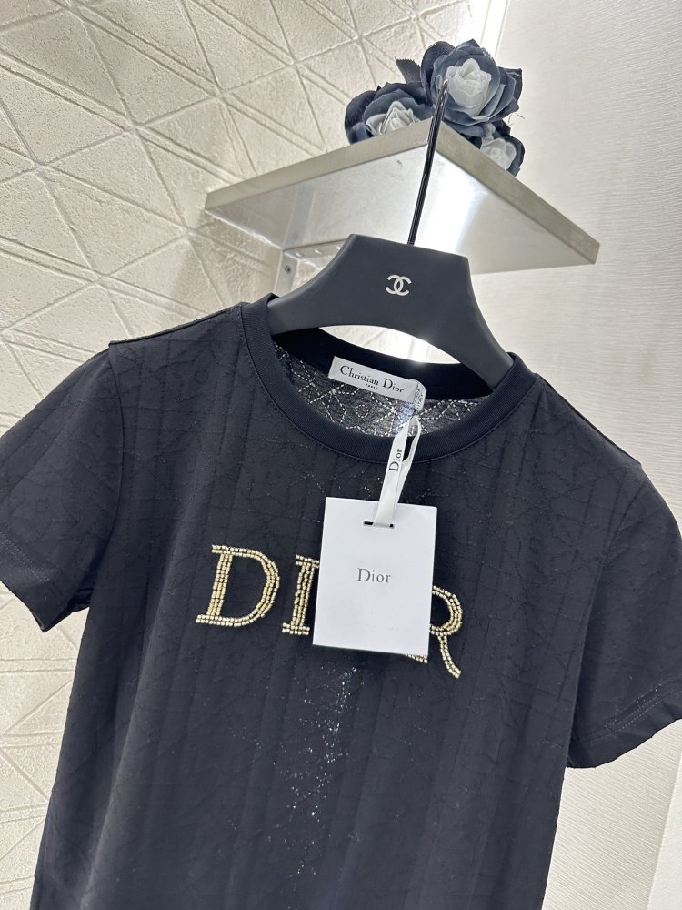 Футболка жіноча фото 3