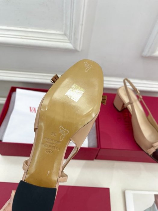 Босоножки VALET DU ROI фото 2