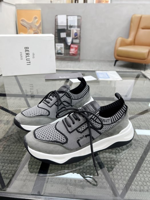 Кроссовки мужские