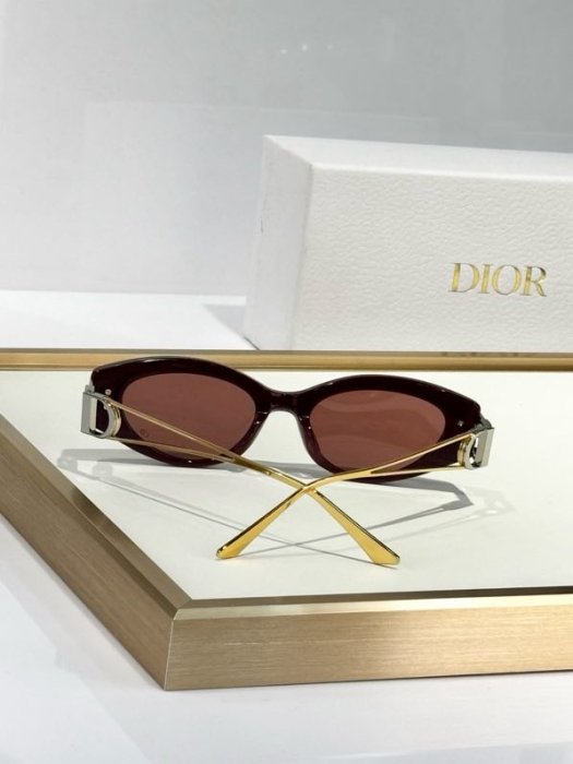 Очки солнцезащитные 30 Montaigne B6I фото 5