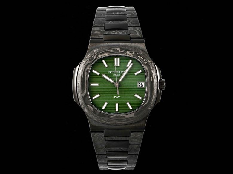 Clock Wrist Patek Philippe Nautilus 5711