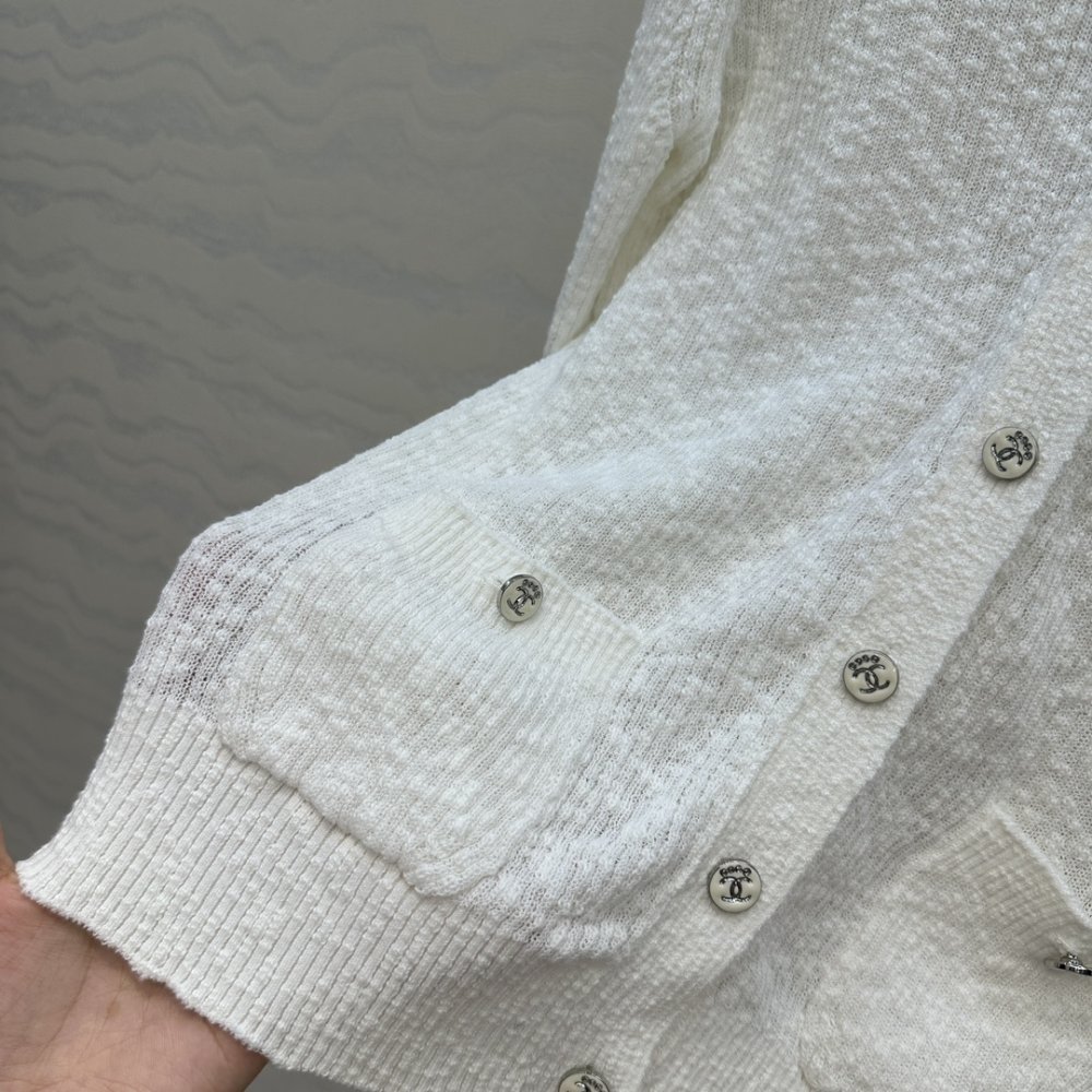 Белый хлопковый трикотажный кардиган с круглым вырезом фото 7