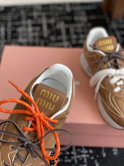 Кроссовки фото 8