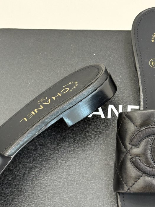 Шлепанцы фото 6