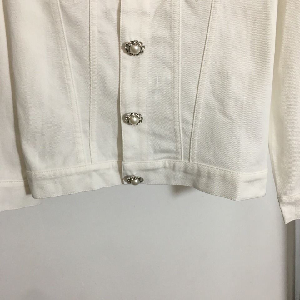 Куртка джинсова жіноча біла фото 4