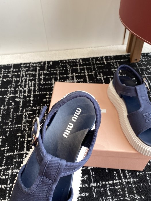 Сандалии женские фото 7