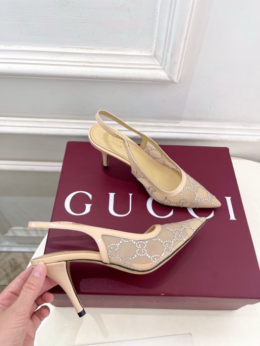 Босоножки фото 4