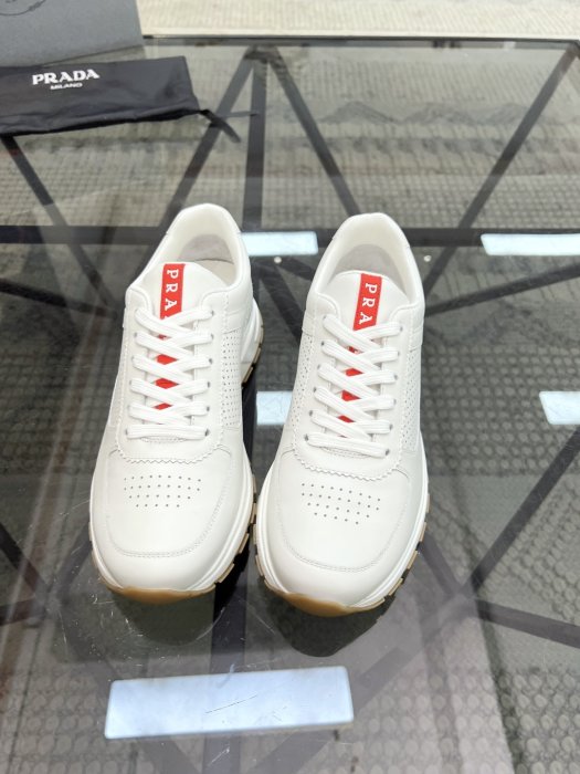 Кросівки чоловічі фото 3