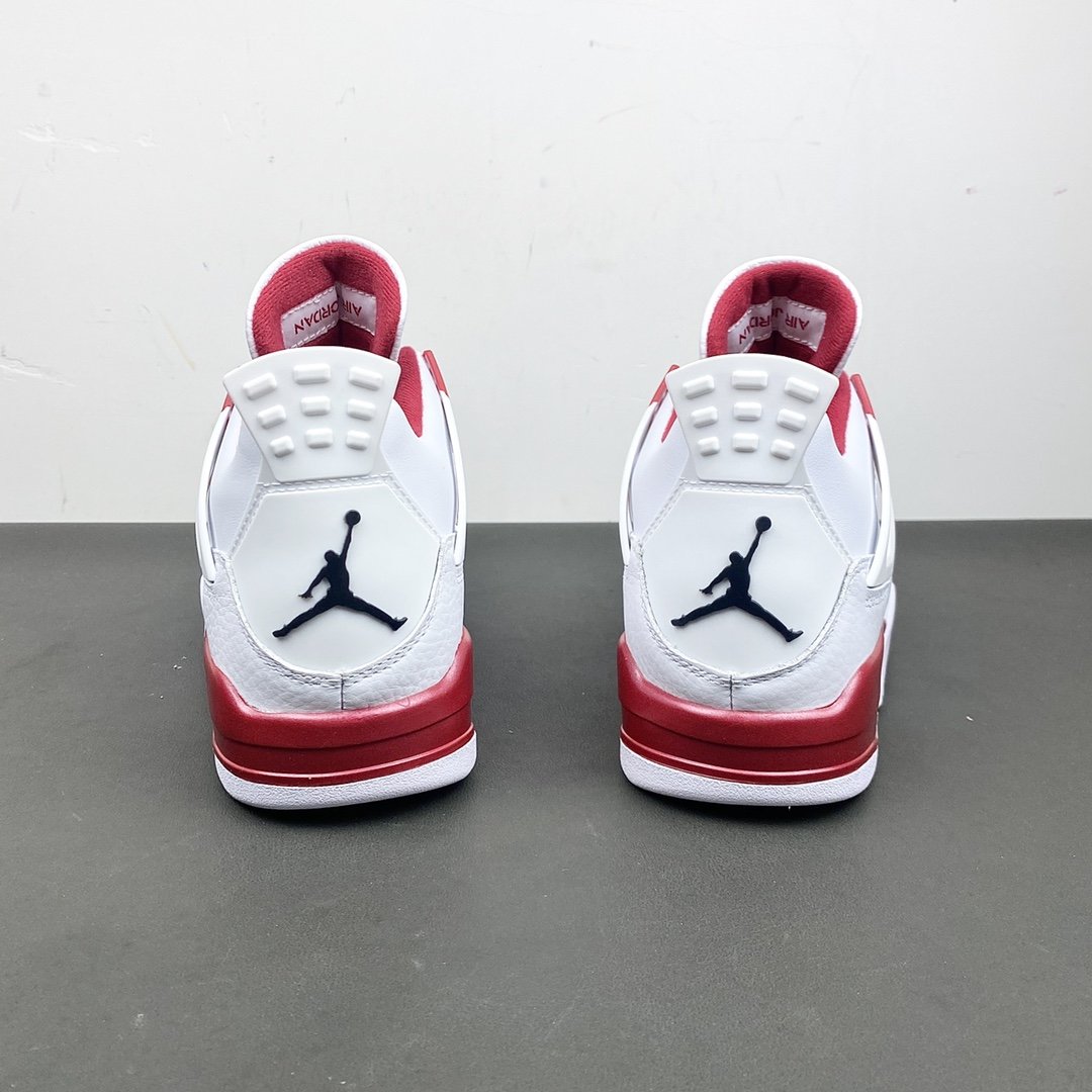 Кроссовки Air Jordan 4 Retro фото 5