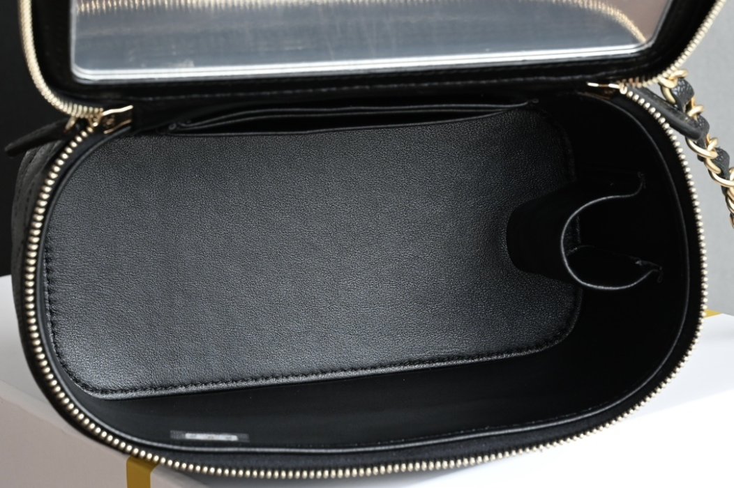 Сумка 24K женская кожаная Vanity 17 см фото 9