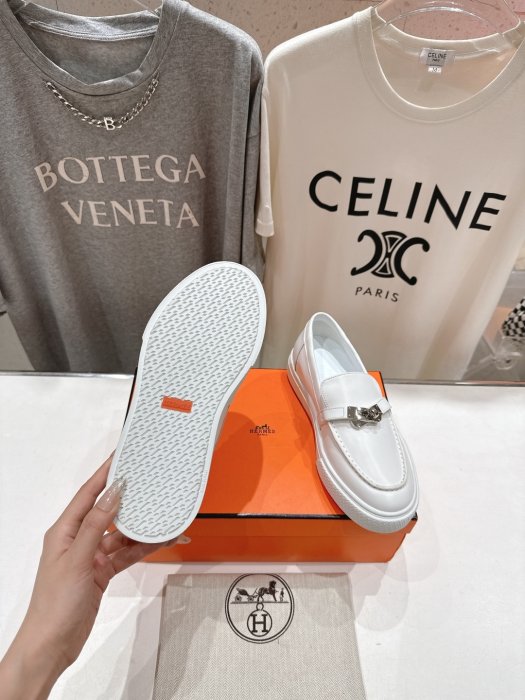 Лоферы женские фото 9