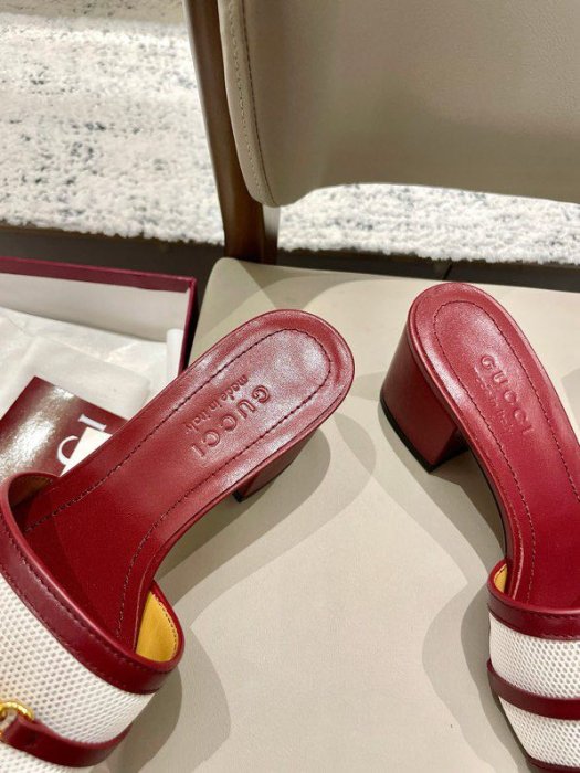 Босоніжки фото 6