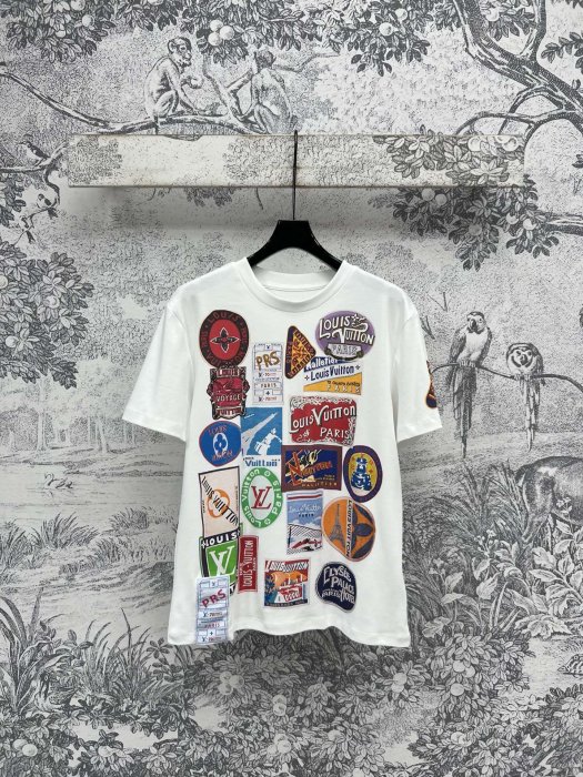 Футболка женская