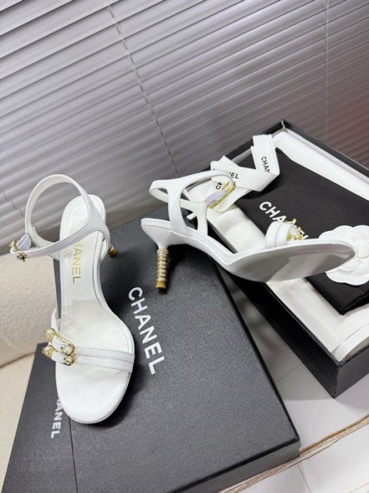 Босоножки фото 2