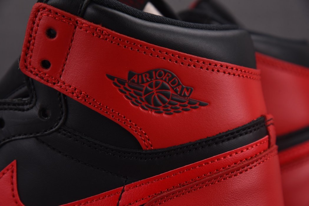 Кроссовки Air Jordan 1 Retro High фото 14