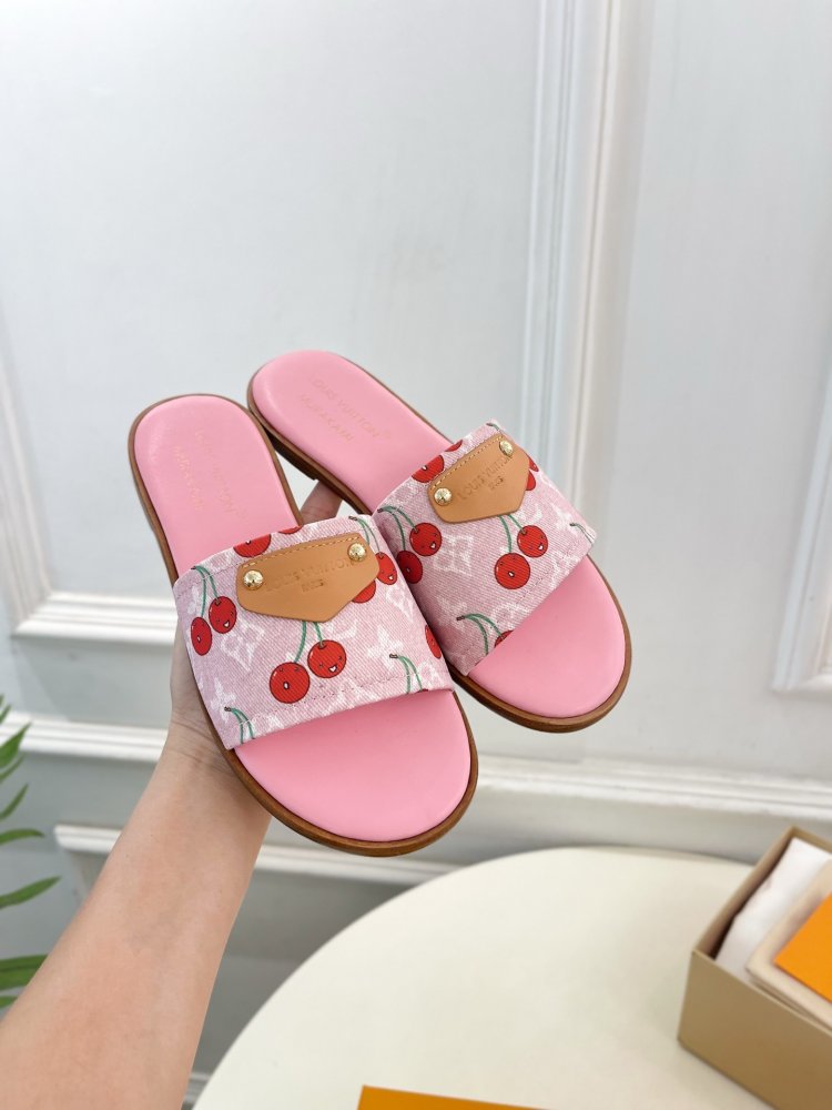 Шлепанцы женские фото 5