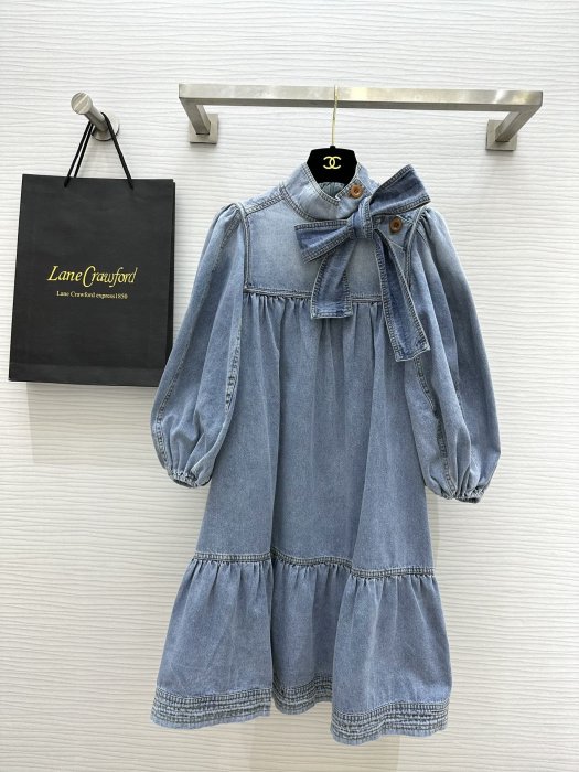 Denim dress on бретеля