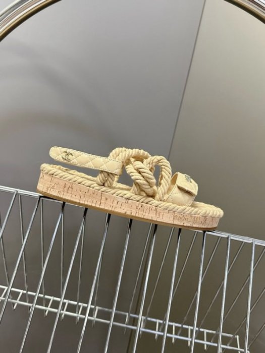 Сандалии женские фото 6