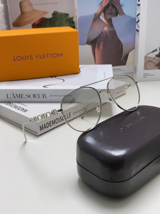 Очки солнцезащитные фото 8