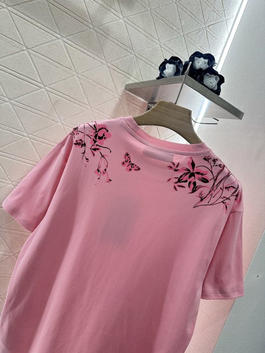 T-shirt women's фото 4