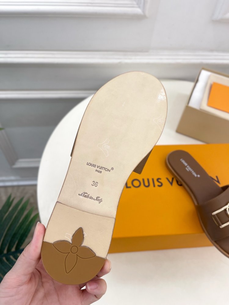 Шлепанцы женские фото 9