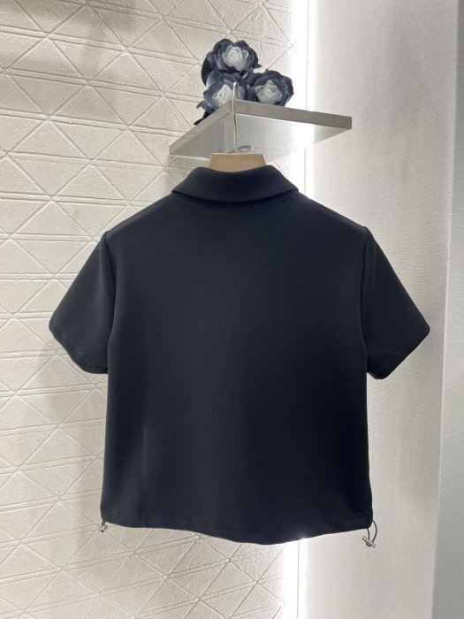 T-shirt women's фото 2