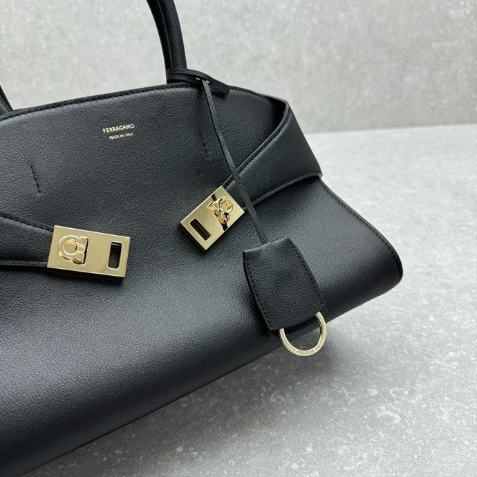 Сумка шкіряна жіноча 32 см фото 3