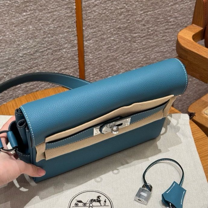 Сумка KELLY MESSENGER в коже Evercolor 24 см фото 7