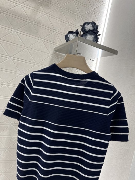 Футболка женская фото 4