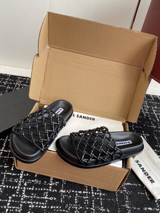 Шльопанці жіночі фото 3