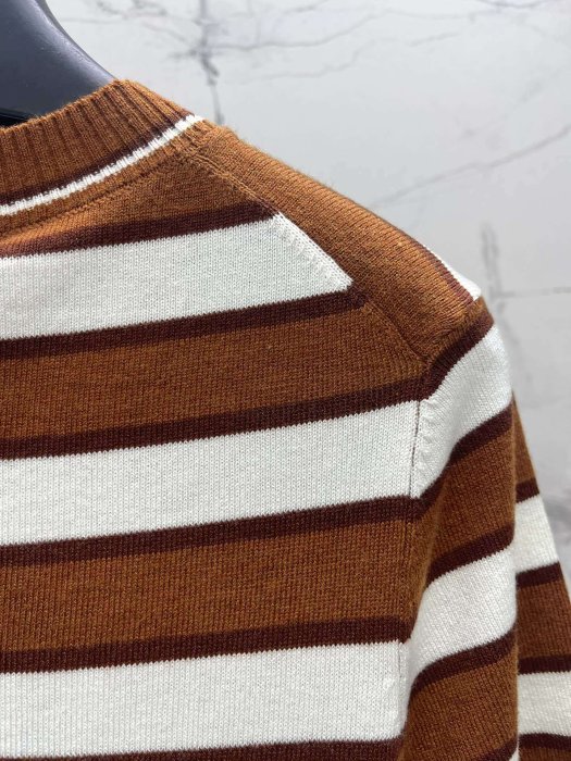 T-shirt women's фото 8