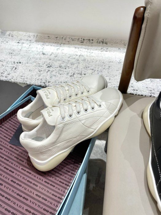 Кроссовки фото 3