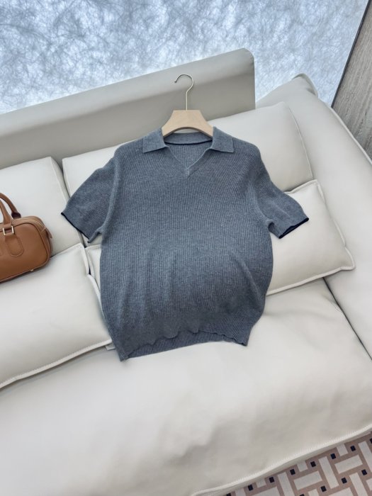 Футболка женская фото 3