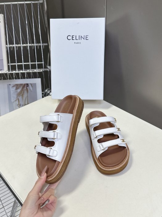 Шлепанцы фото 4