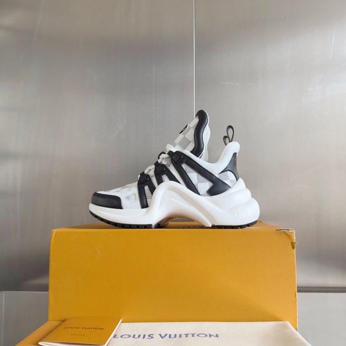 Кроссовки фото 5