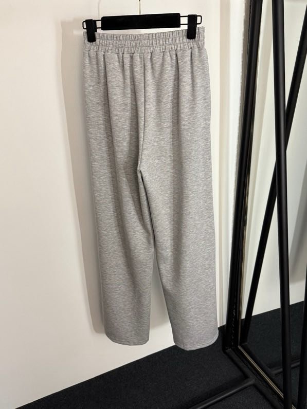 Костюм женский фото 5