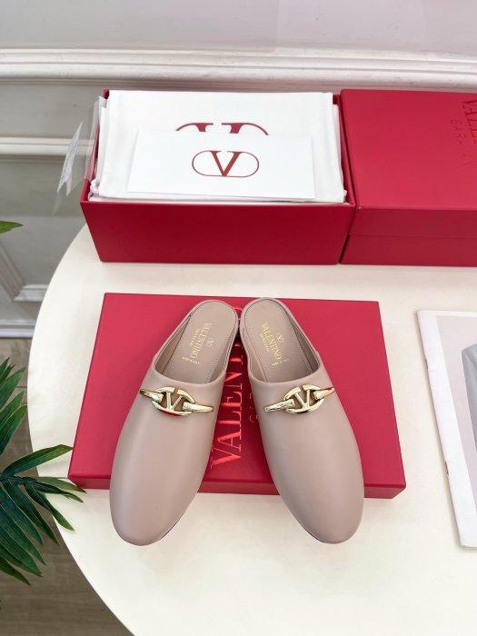 Туфли женские Valentino Garavani