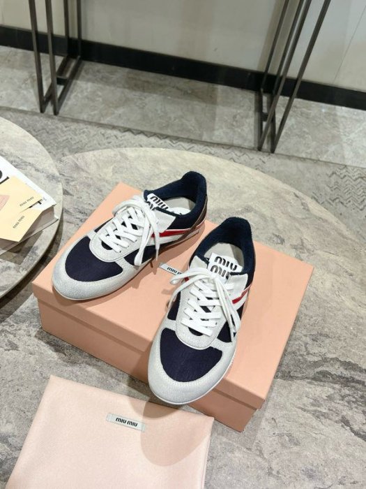 Кроссовки фото 5