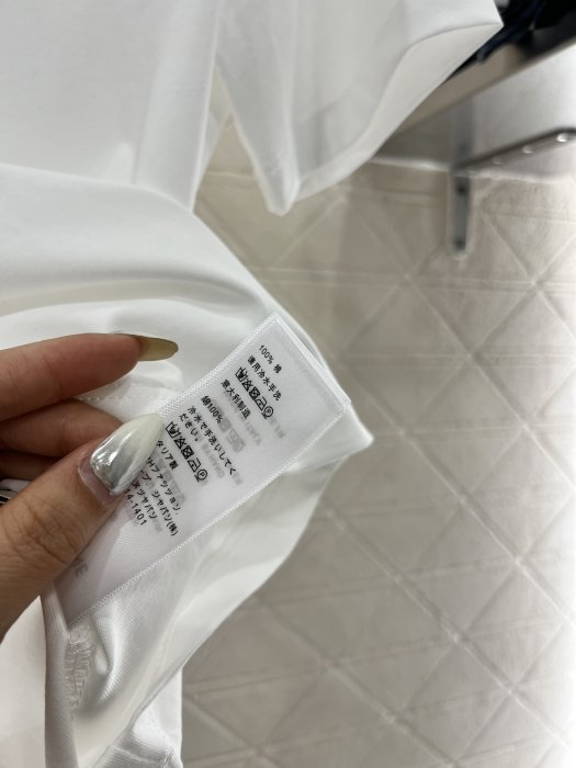 Футболка жіноча фото 9