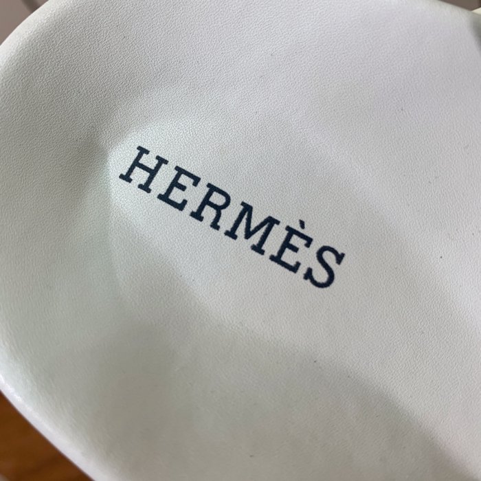 Сандалі жіночі фото 8