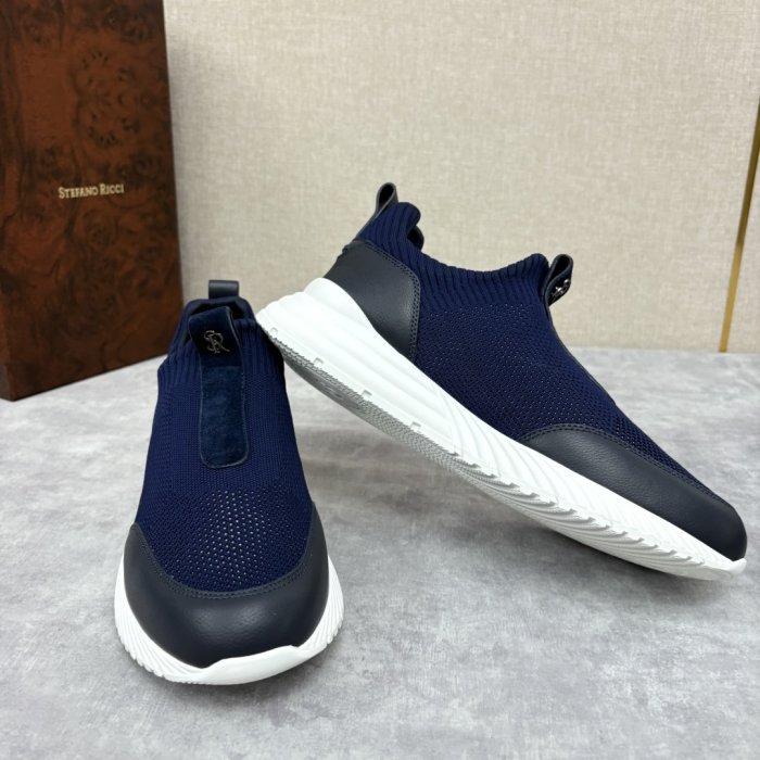 Кросівки фото 4