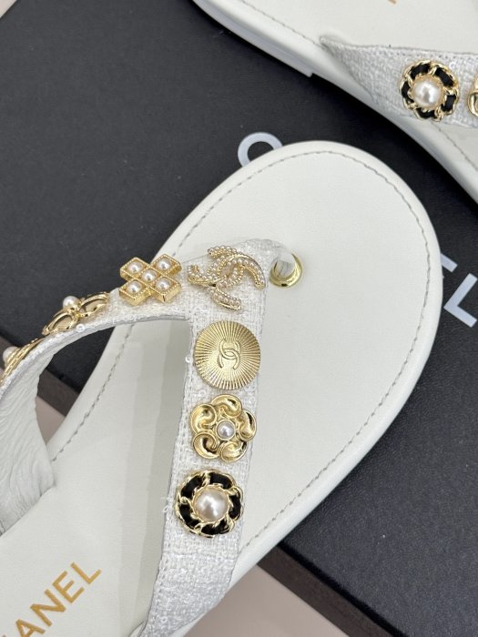 Шлепанцы фото 7