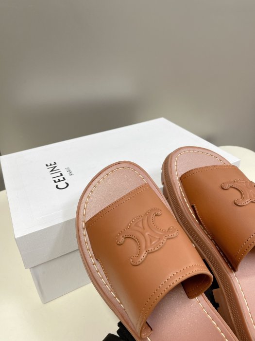 Шлепанцы фото 8