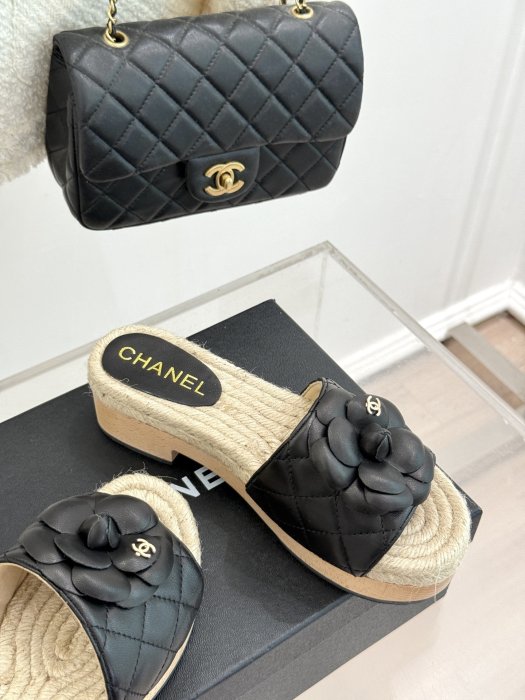 Босоножки фото 5