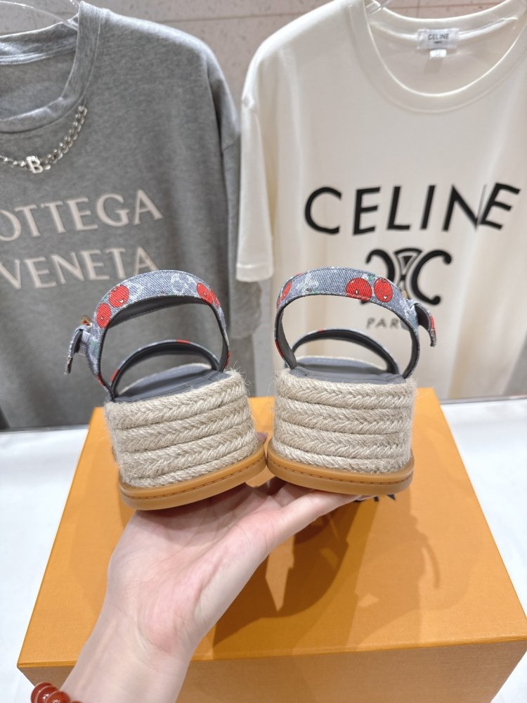 Sandals women's фото 8