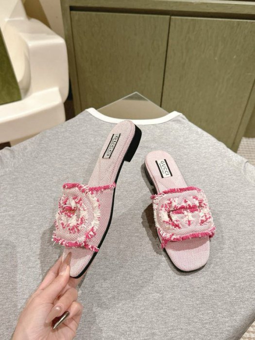 Шлепанцы фото 7