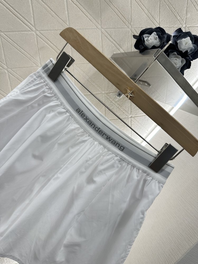 Shorts women's фото 3