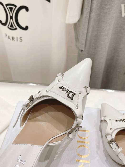 Босоножки фото 8