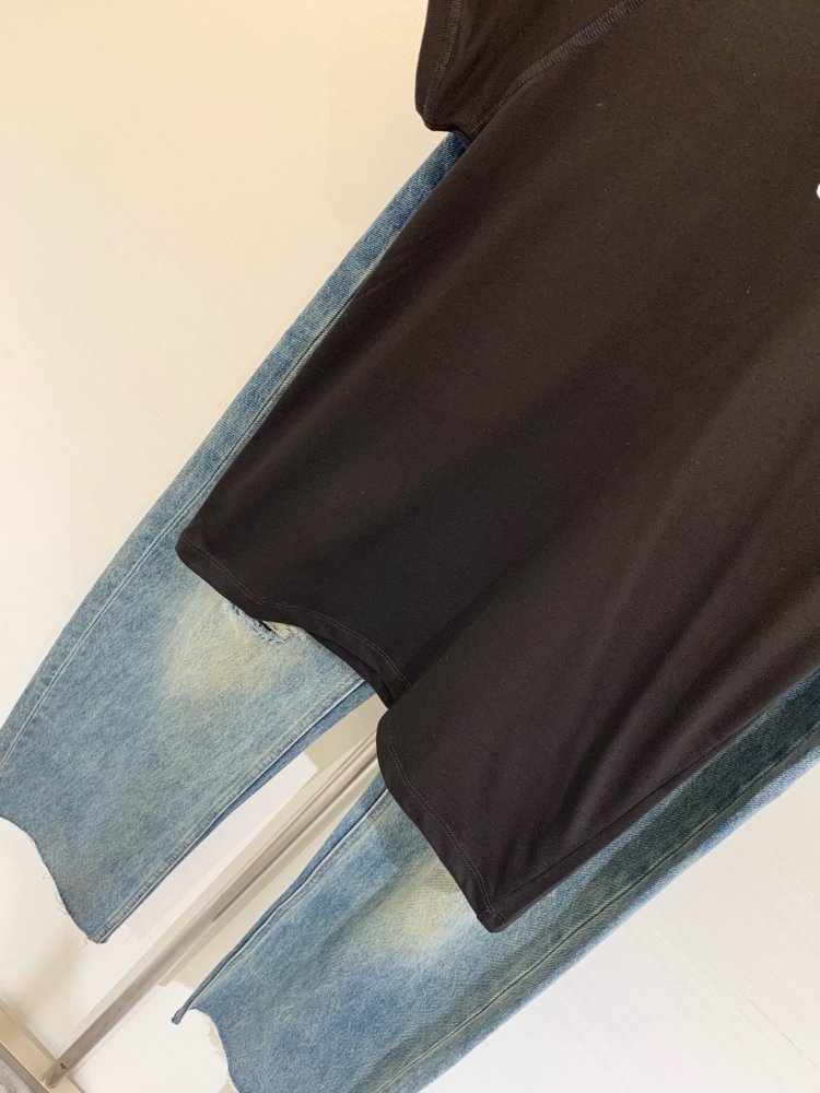 T-shirt women's фото 4