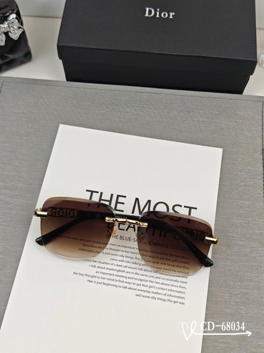 Очки солнцезащитные фото 5